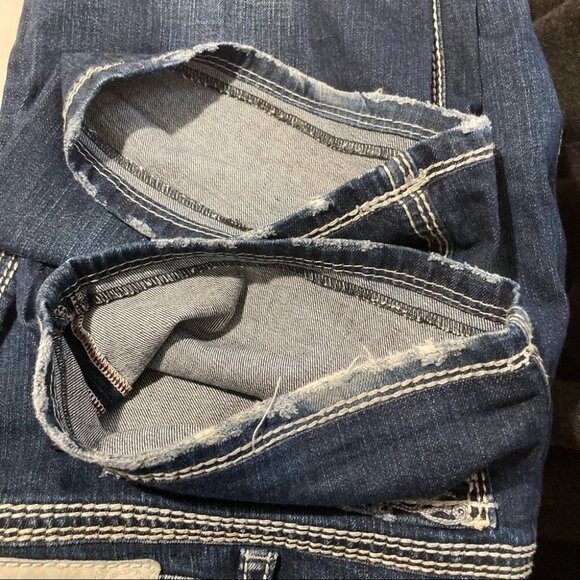 SILVER JEANS  CO Sz 38 x 37 Suki 17” Distressed Thick Stitch 9.5” Rise Jeans - Picture 11 of 15